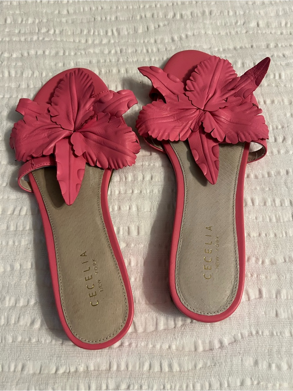 CECELIA NEW YORK Coral Pink Floral Slide Sandals